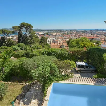 Cozy In With Outdoor Swimming Pool Sete